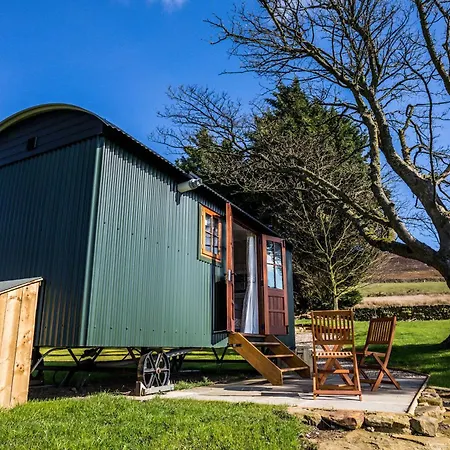 Holiday home Letaway - Barn Owl Hut Nr Castleton North Yorkshire *